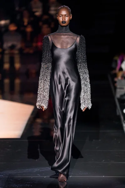 Look 15